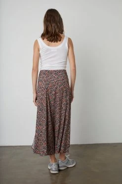 Velvet By Graham & Spencer Womens TITANIA PRINTED MIDI SKIRT