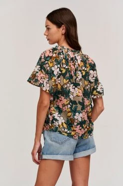 Velvet By Graham & Spencer LUCY PRINTED TOP Womens 19 Velvet By Graham & Spencer LUCY PRINTED TOP Womens