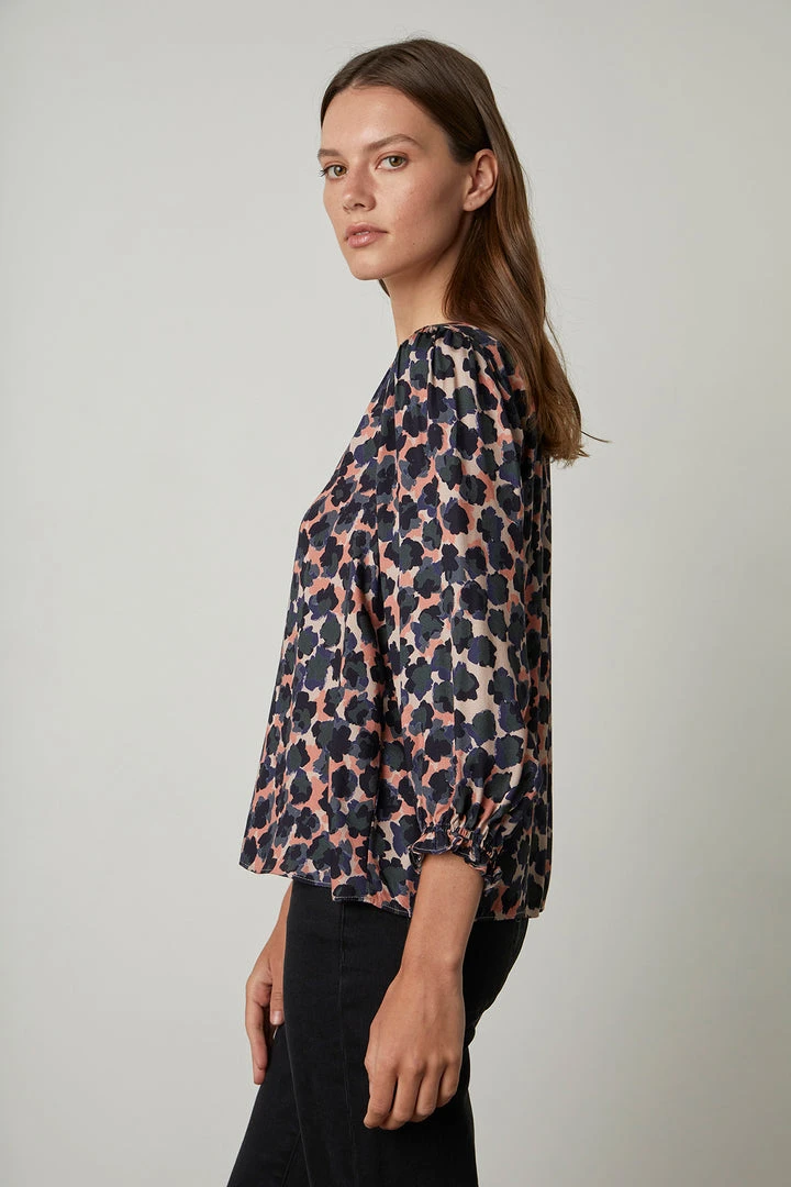 Velvet By Graham & Spencer Womens HADLEE PRINTED BLOUSE 9 Velvet By Graham & Spencer Womens HADLEE PRINTED BLOUSE