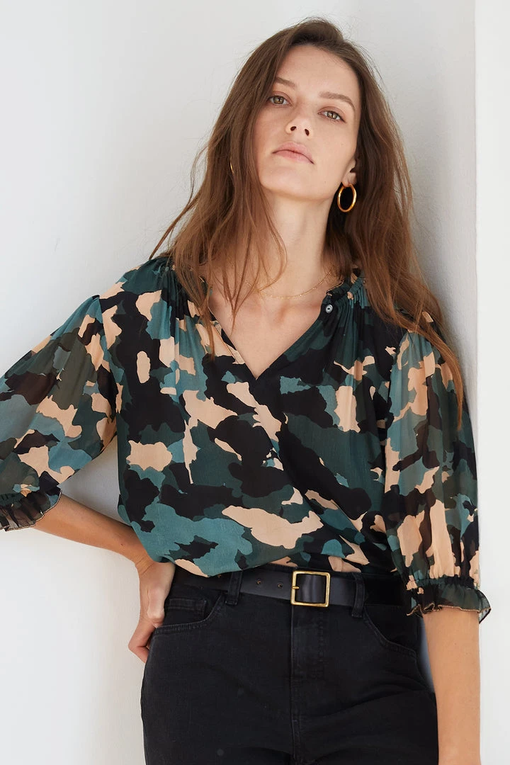 Velvet By Graham & Spencer SIMPLE VINTAGE LEATHER BELT 4 Velvet By Graham & Spencer SIMPLE VINTAGE LEATHER BELT