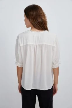 Velvet By Graham & Spencer Womens TRIXIE RUFFLED BLOUSE