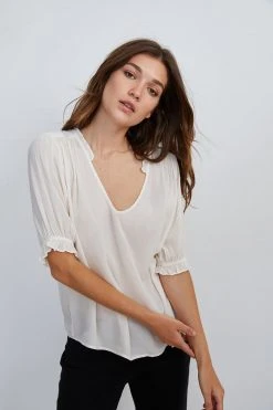 Velvet By Graham & Spencer Womens TRIXIE RUFFLED BLOUSE