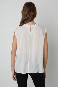 Velvet By Graham & Spencer WENNA SLEEVELESS BLOUSE 16 Velvet By Graham & Spencer WENNA SLEEVELESS BLOUSE