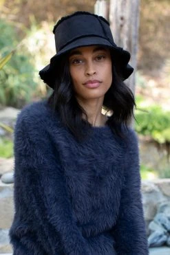 Velvet By Graham & Spencer REVERSIBLE FAUX SHEARLING BUCKET HAT