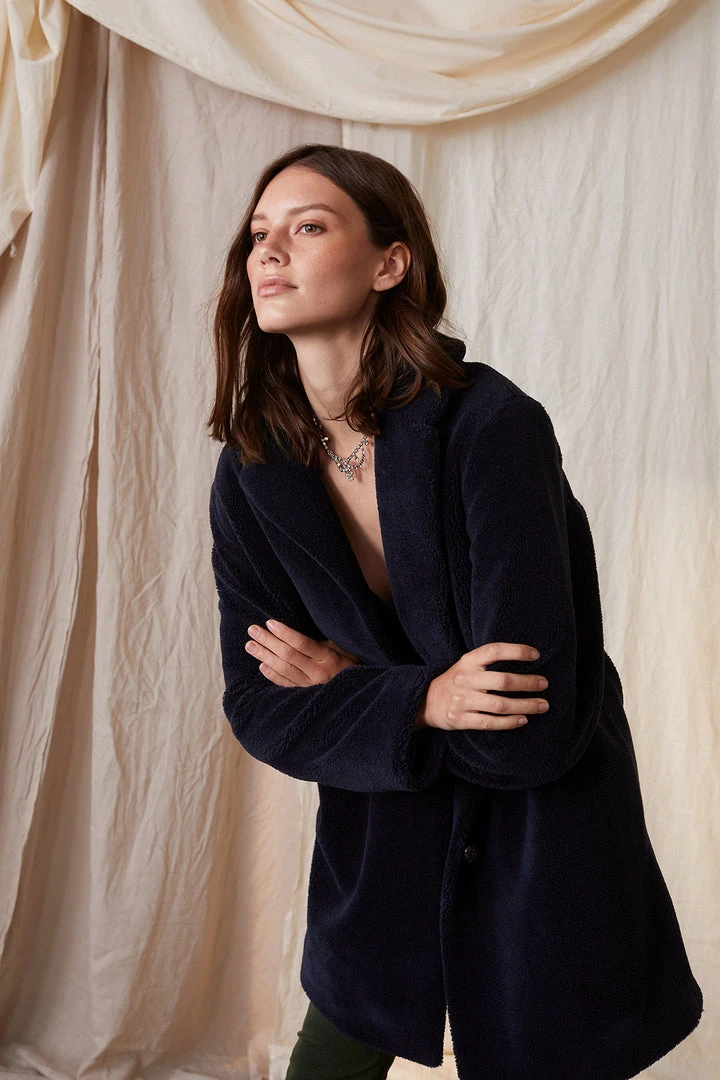 Velvet By Graham & Spencer TRISHELLE LUX SHERPA OVERSIZED COAT Womens 8 Velvet By Graham & Spencer TRISHELLE LUX SHERPA OVERSIZED COAT Womens