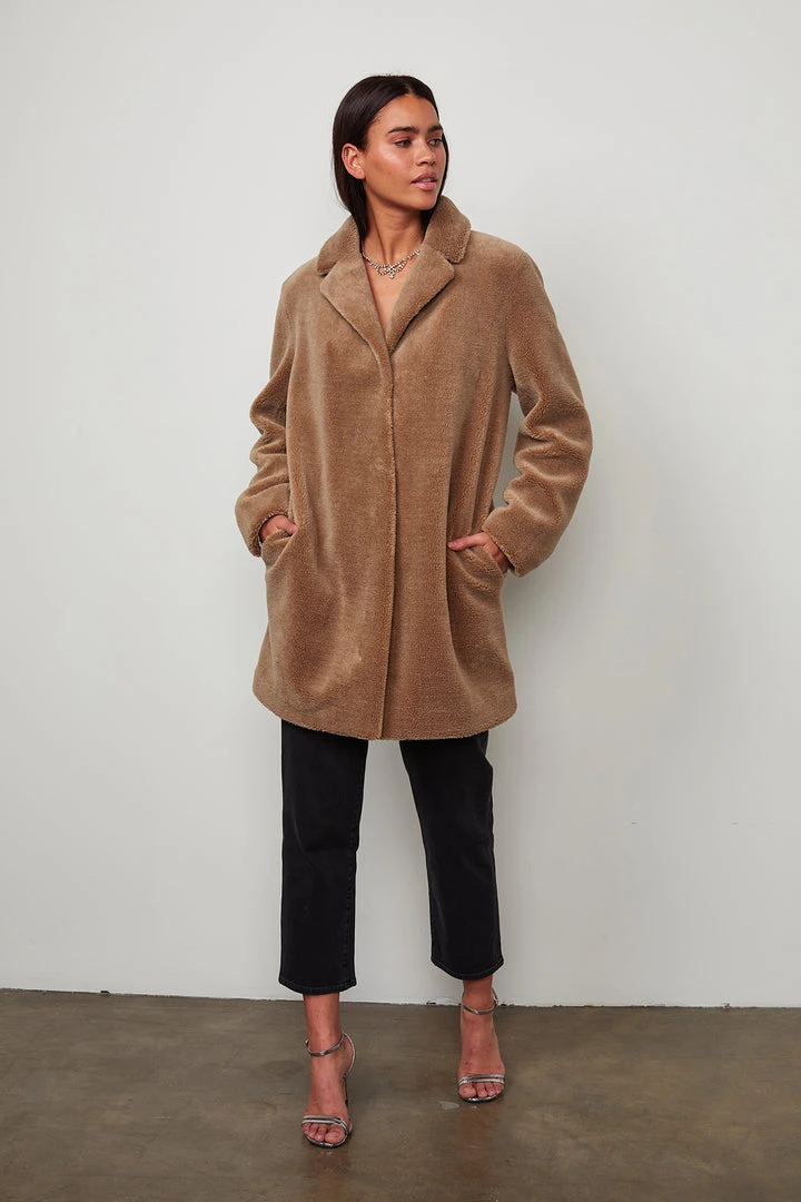 Velvet By Graham & Spencer TRISHELLE LUX SHERPA OVERSIZED COAT Womens 9 Velvet By Graham & Spencer TRISHELLE LUX SHERPA OVERSIZED COAT Womens
