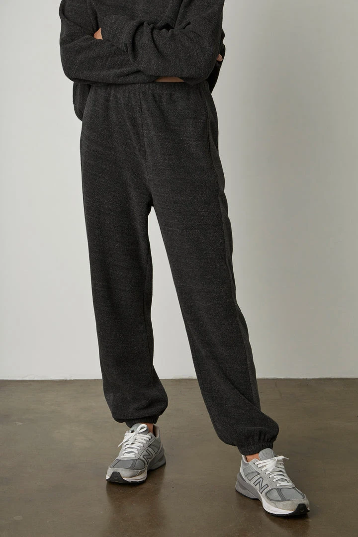 Velvet By Graham & Spencer Womens BELLE JOGGER 7 Velvet By Graham & Spencer Womens BELLE JOGGER