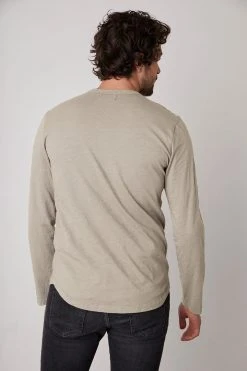 Velvet By Graham & Spencer KAI CREW NECK TEE