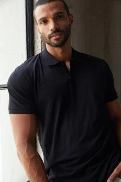 Velvet By Graham & Spencer Mens NIKO POLO 42 Velvet By Graham & Spencer Mens NIKO POLO