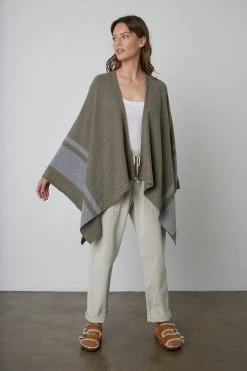 Velvet By Graham & Spencer HARPER OPEN FRONT PONCHO Womens 9 Velvet By Graham & Spencer HARPER OPEN FRONT PONCHO Womens