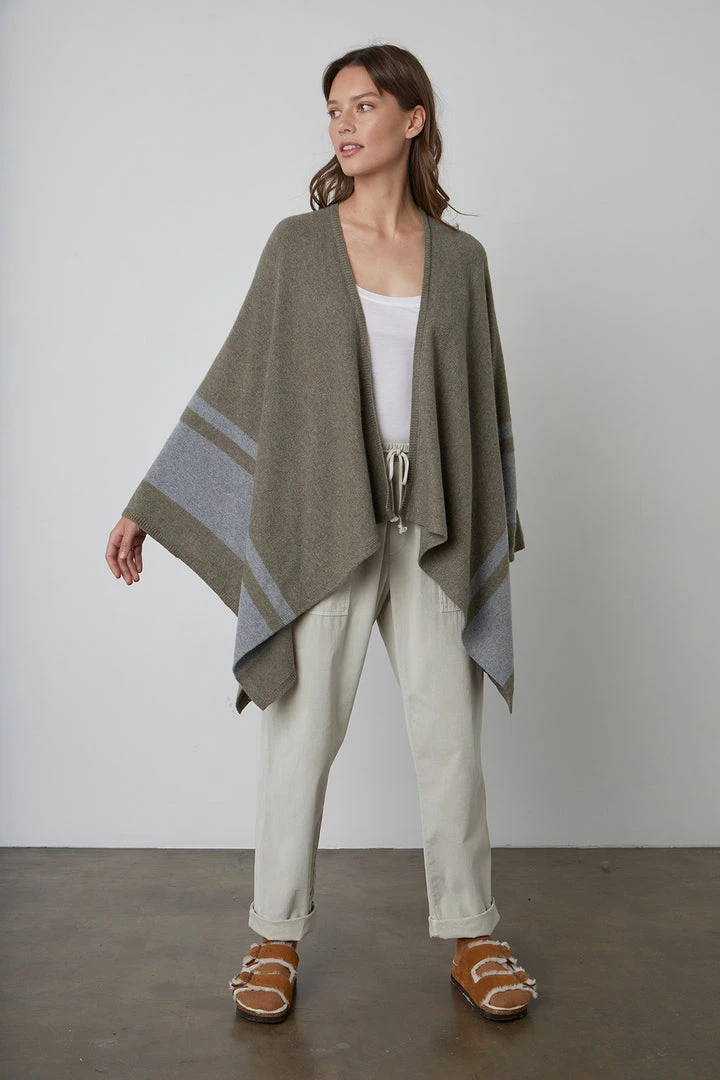 Velvet By Graham & Spencer HARPER OPEN FRONT PONCHO Womens 5 Velvet By Graham & Spencer HARPER OPEN FRONT PONCHO Womens