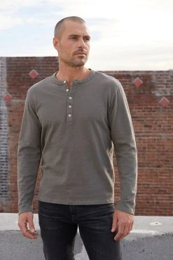 Velvet By Graham & Spencer CLARK SUEDED SLUB HENLEY Mens