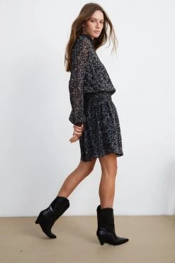 Velvet By Graham & Spencer KIRSTEN PRINTED DRESS