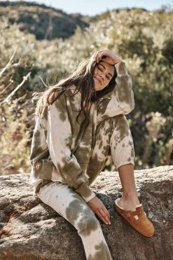 Velvet By Graham & Spencer Womens NISSA TIE DYE SWEATPANT 17 Velvet By Graham & Spencer Womens NISSA TIE DYE SWEATPANT