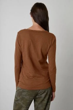 Velvet By Graham & Spencer Womens LIZZIE ORIGINAL SLUB LONG SLEEVE TEE