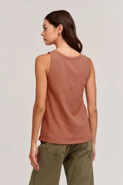 Velvet By Graham & Spencer Womens JOY ORIGINAL SLUB SCOOP NECK TANK