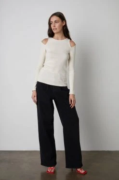 Velvet By Graham & Spencer EMMA CUT-OUT TOP Womens 19 Velvet By Graham & Spencer EMMA CUT-OUT TOP Womens