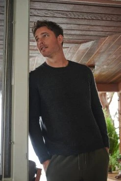 Velvet By Graham & Spencer BIRCH CASHMERE SWEATER Mens 27 Velvet By Graham & Spencer BIRCH CASHMERE SWEATER Mens