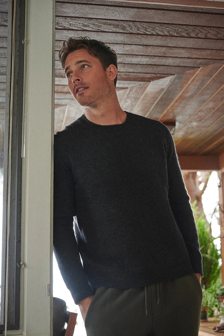 Velvet By Graham & Spencer BIRCH CASHMERE SWEATER Mens 8 Velvet By Graham & Spencer BIRCH CASHMERE SWEATER Mens