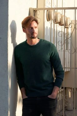 Velvet By Graham & Spencer BIRCH CASHMERE SWEATER Mens 26 Velvet By Graham & Spencer BIRCH CASHMERE SWEATER Mens