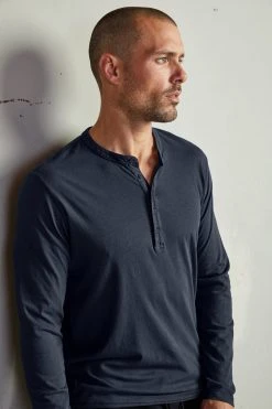 Velvet By Graham & Spencer ALVARO COTTON JERSEY HENLEY