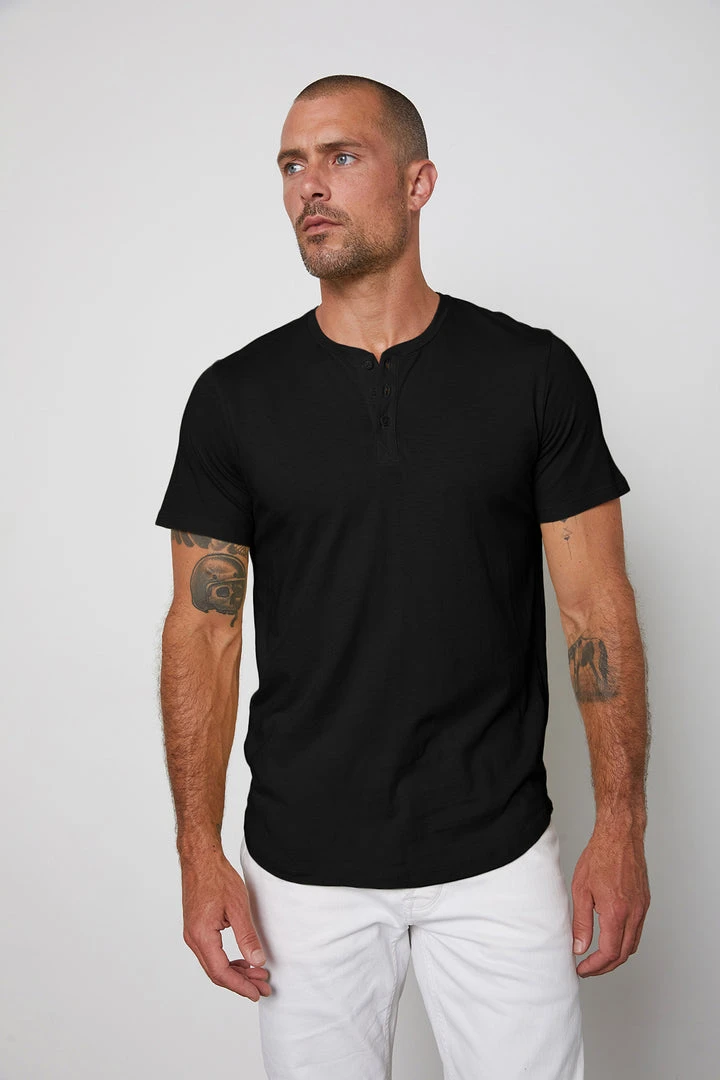 Velvet By Graham & Spencer FULTON SHORT SLEEVE HENLEY Mens 8 Velvet By Graham & Spencer FULTON SHORT SLEEVE HENLEY Mens
