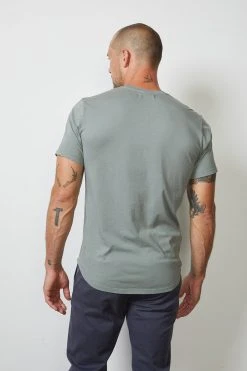 Velvet By Graham & Spencer FULTON SHORT SLEEVE HENLEY Mens 50 Velvet By Graham & Spencer FULTON SHORT SLEEVE HENLEY Mens
