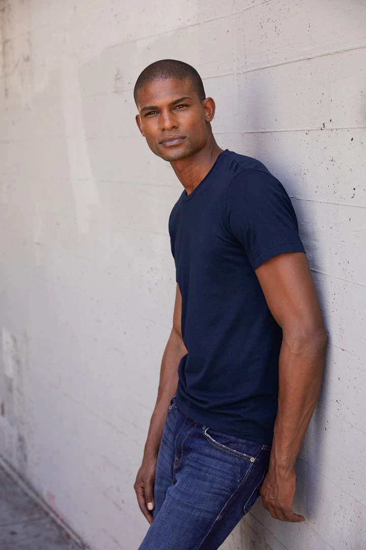 Velvet By Graham & Spencer HOWARD WHISPER CLASSIC CREW NECK TEE 40 Velvet By Graham & Spencer HOWARD WHISPER CLASSIC CREW NECK TEE