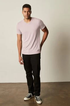 Velvet By Graham & Spencer SAMSEN WHISPER CLASSIC V-NECK TEE Mens