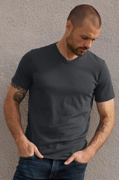 Velvet By Graham & Spencer SAMSEN WHISPER CLASSIC V-NECK TEE 20 Velvet By Graham & Spencer SAMSEN WHISPER CLASSIC V-NECK TEE