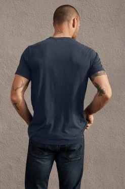 Velvet By Graham & Spencer SAMSEN WHISPER CLASSIC V-NECK TEE Mens 37 Velvet By Graham & Spencer SAMSEN WHISPER CLASSIC V-NECK TEE Mens