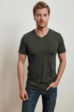 Velvet By Graham & Spencer Mens SAMSEN WHISPER CLASSIC V-NECK TEE 30 Velvet By Graham & Spencer Mens SAMSEN WHISPER CLASSIC V-NECK TEE