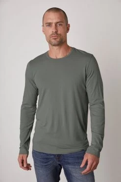 Velvet By Graham & Spencer SKEETER WHISPER CLASSIC CREW NECK TEE 51 Velvet By Graham & Spencer SKEETER WHISPER CLASSIC CREW NECK TEE