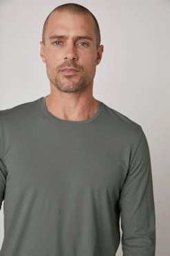 Velvet By Graham & Spencer SKEETER WHISPER CLASSIC CREW NECK TEE 54 Velvet By Graham & Spencer SKEETER WHISPER CLASSIC CREW NECK TEE