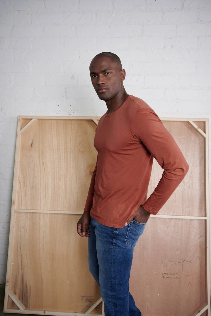 Velvet By Graham & Spencer SKEETER WHISPER CLASSIC CREW NECK TEE Mens 15 Velvet By Graham & Spencer SKEETER WHISPER CLASSIC CREW NECK TEE Mens