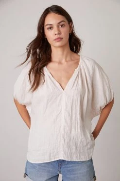 Velvet By Graham & Spencer JANINE PUFF SLEEVE LINEN TOP Womens