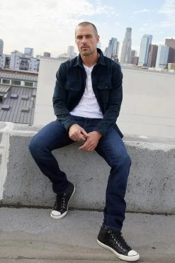 Velvet By Graham & Spencer BRYSON PLAID BUTTON-UP Mens 18 Velvet By Graham & Spencer BRYSON PLAID BUTTON-UP Mens