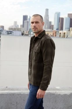 Velvet By Graham & Spencer BRYSON PLAID BUTTON-UP Mens 29 Velvet By Graham & Spencer BRYSON PLAID BUTTON-UP Mens