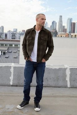 Velvet By Graham & Spencer BRYSON PLAID BUTTON-UP Mens 28 Velvet By Graham & Spencer BRYSON PLAID BUTTON-UP Mens