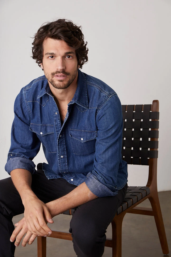 Velvet By Graham & Spencer WAYNE DENIM BUTTON-UP SHIRT Mens 8 Velvet By Graham & Spencer WAYNE DENIM BUTTON-UP SHIRT Mens