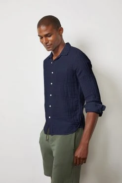 Velvet By Graham & Spencer ELTON COTTON WOVEN BUTTON-UP SHIRT Mens 25 Velvet By Graham & Spencer ELTON COTTON WOVEN BUTTON-UP SHIRT Mens