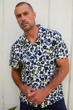 Velvet By Graham & Spencer ISAIAH PRINTED BUTTON-UP SHIRT