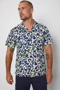 Velvet By Graham & Spencer ISAIAH PRINTED BUTTON-UP SHIRT