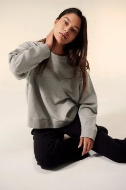 Velvet By Jenny Graham YNEZ SWEATSHIRT Womens 41 Velvet By Jenny Graham YNEZ SWEATSHIRT Womens